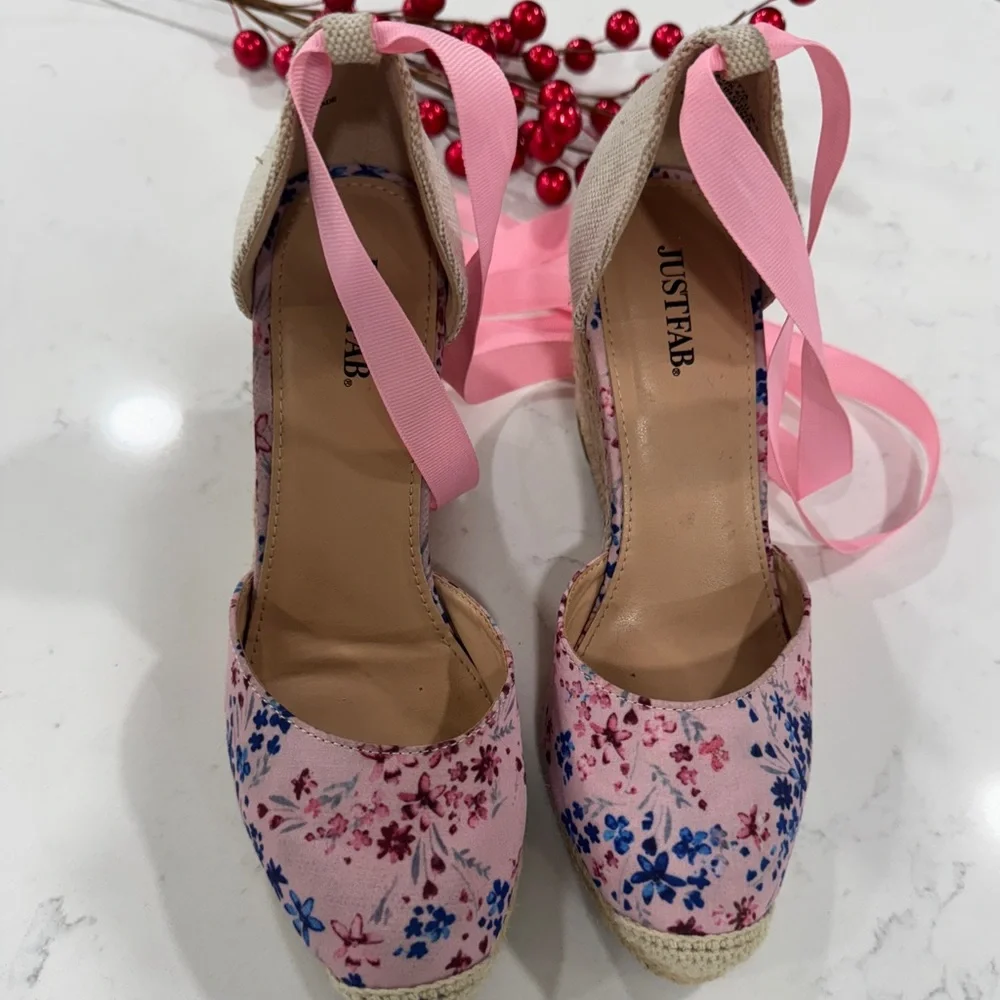 JustFab Pink Floral Wedge Espadrilles